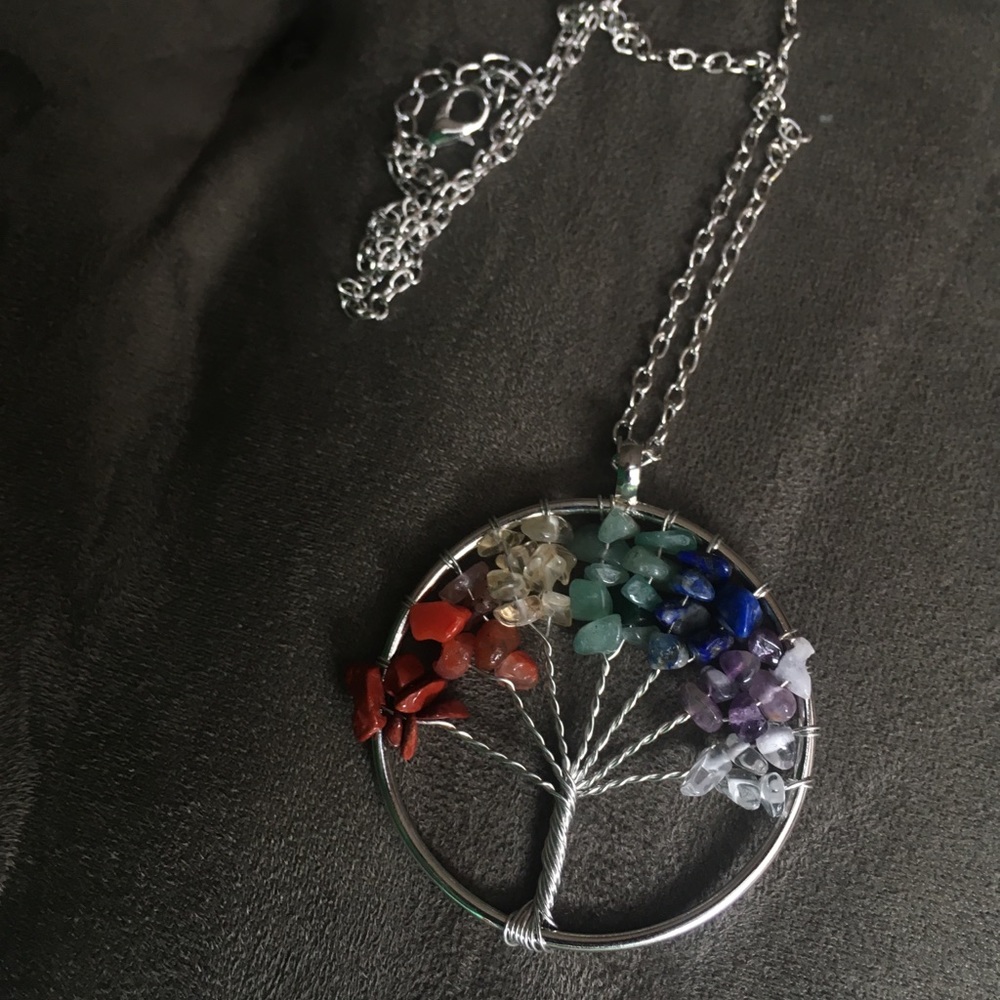 🌈 Silver Tree of life handmade crystal necklace - Picture 5 of 6